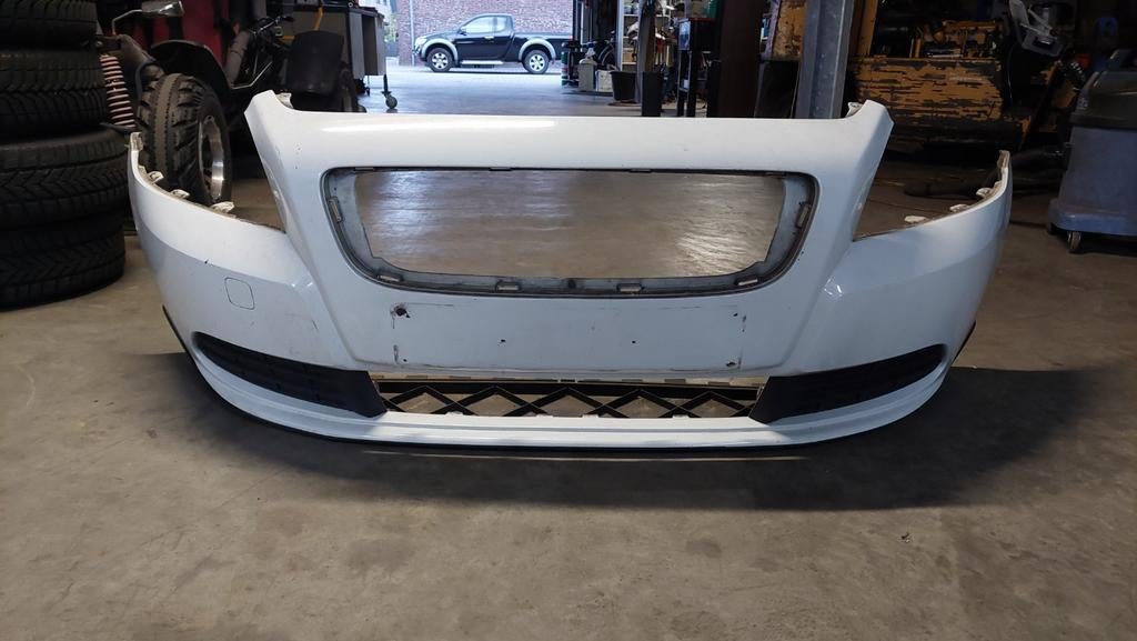 Voorbumper Volvo S40 V50 C30 in nette staat! Kleur wit, Auto-onderdelen, Carrosserie en Plaatwerk, Gebruikt, Voor, Ophalen of Verzenden