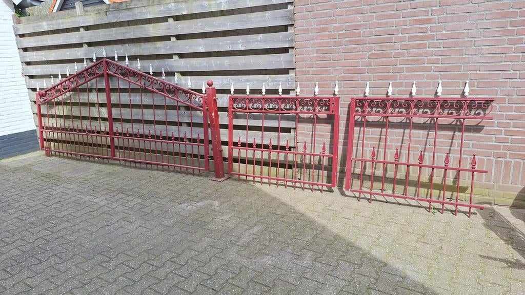 Gegalvaniseerd en poedergecoat sierhekwerk - 3 delen, Tuin en Terras, Tuinhekken en Hekwerk, Gebruikt, Sierhekwerk, IJzer, Ophalen