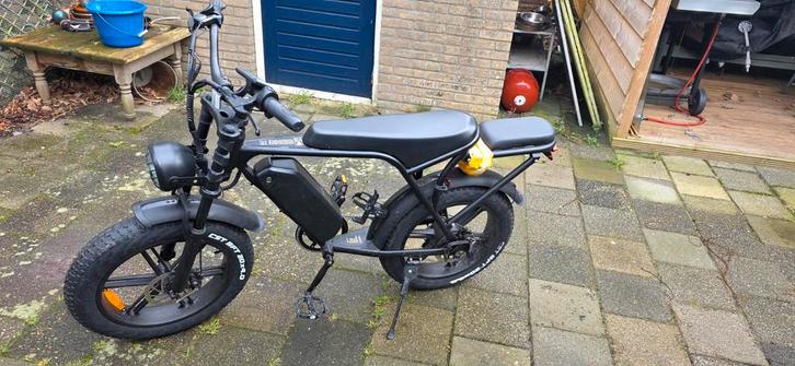 Fatbike V8 zo goed als nieuw !, Fietsen en Brommers, Elektrische fietsen, Zo goed als nieuw, Overige merken, 59 cm of meer, 50 km per accu of meer
