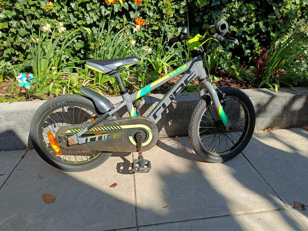 Kinderfiets 16 inch - Grijs/Groen, Ophalen, Terugtraprem, Onbekend, 16 tot 20 inch