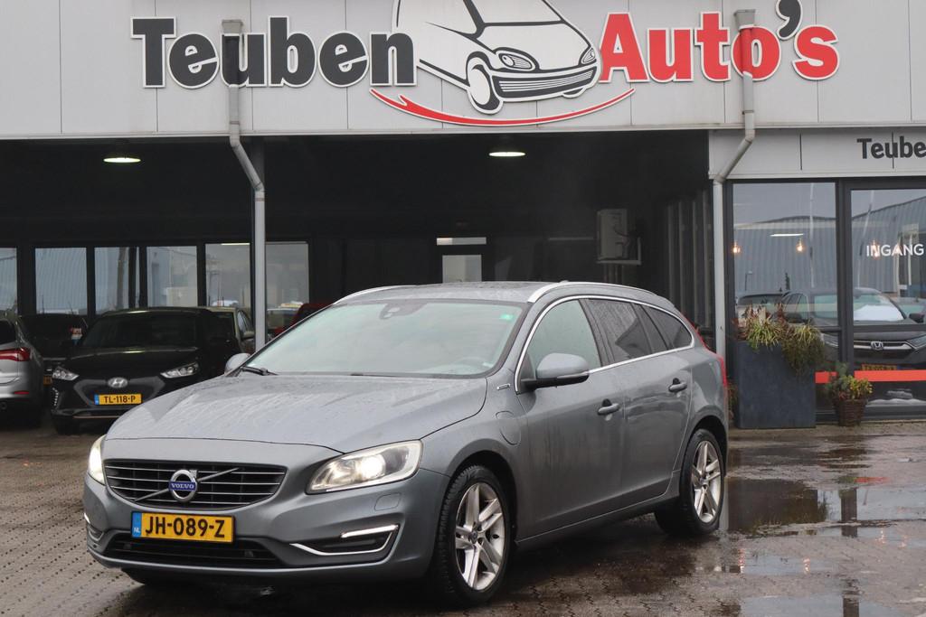 Volvo V60 2.4 D6 Twin Engine Momentum Navigatie, Stoel- en s, Auto's, Automaat, Euro 6, Leder en Stof, Vierwielaandrijving