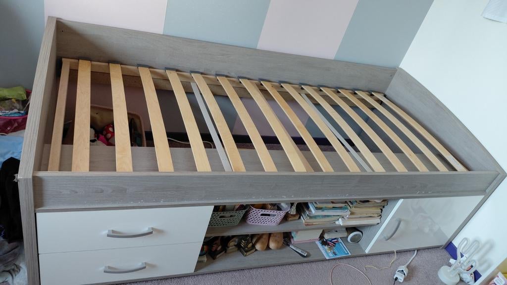 Bed Yannick., Gebruikt, 90 cm, Eenpersoons, Wit