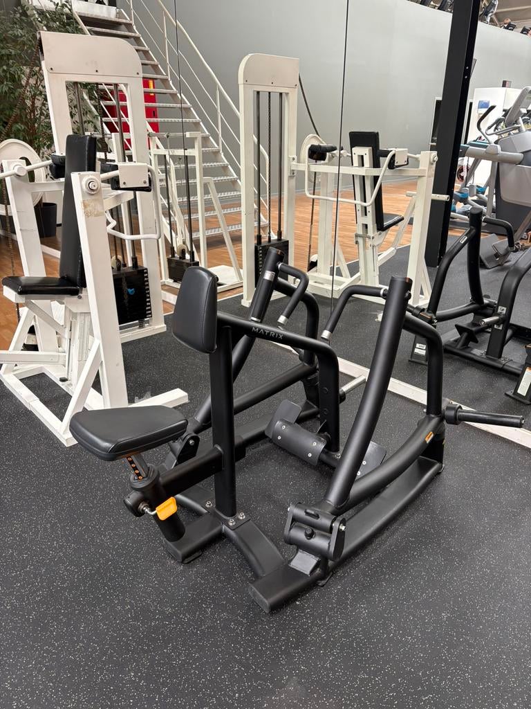 Matrix plate loaded row, Sport en Fitness, Fitnessmaterialen, Ophalen of Verzenden, Zo goed als nieuw, Overige typen