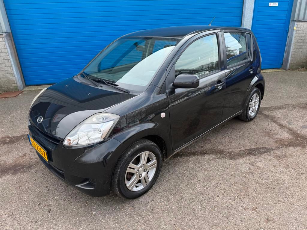 Daihatsu Sirion 2 1.3-16V Comfort, Auto's, Voorwielaandrijving, Metallic lak, Gebruikt, 31 €/maand