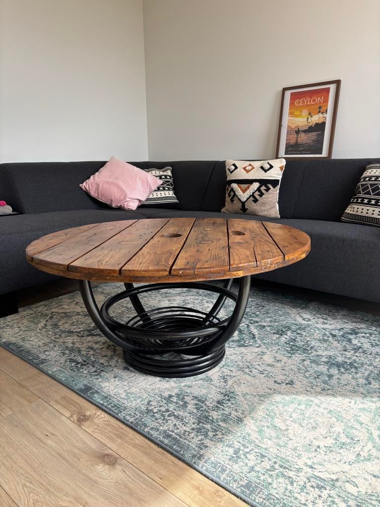 Unieke gerestaureerde salontafel - Industriële stijl, Ophalen, 100 tot 150 cm, Rond, 50 tot 100 cm