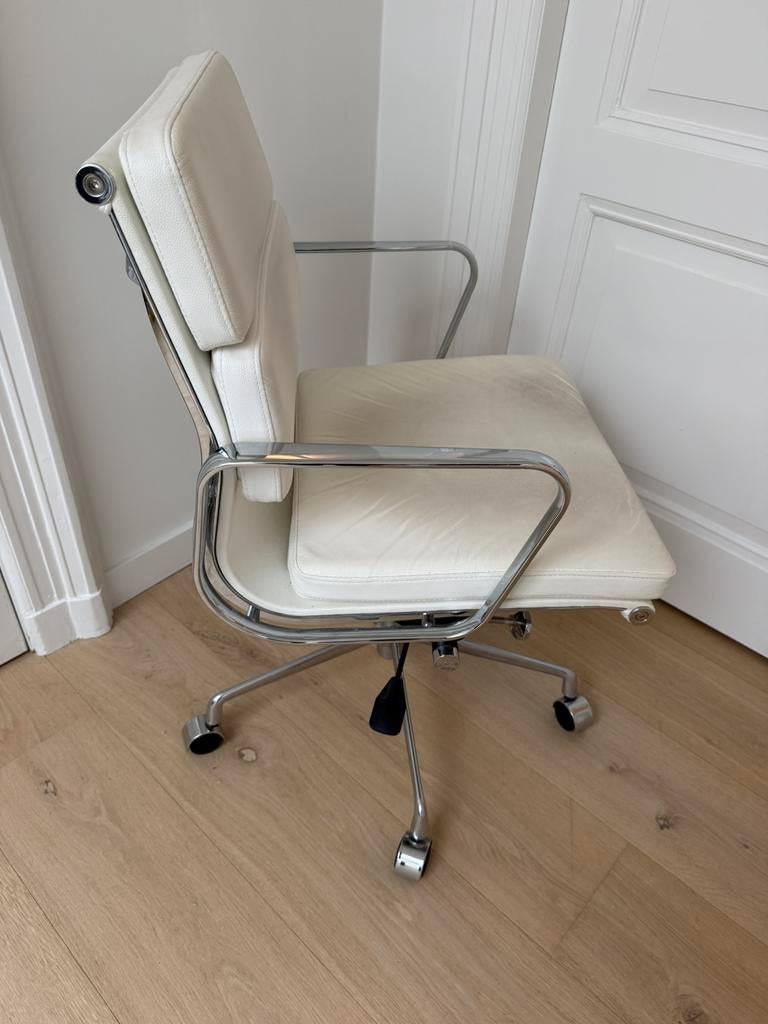 Leren bureaustoel Eames Style, Huis en Inrichting, Bureaustoelen, Gebruikt, Bureaustoel, Wit, Ophalen