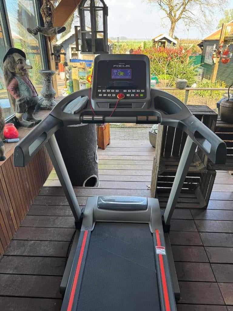 Focus Fitness Jet 5 met 2 PK motor, 36 programma’s, Ophalen, Zo goed als nieuw, Loopband