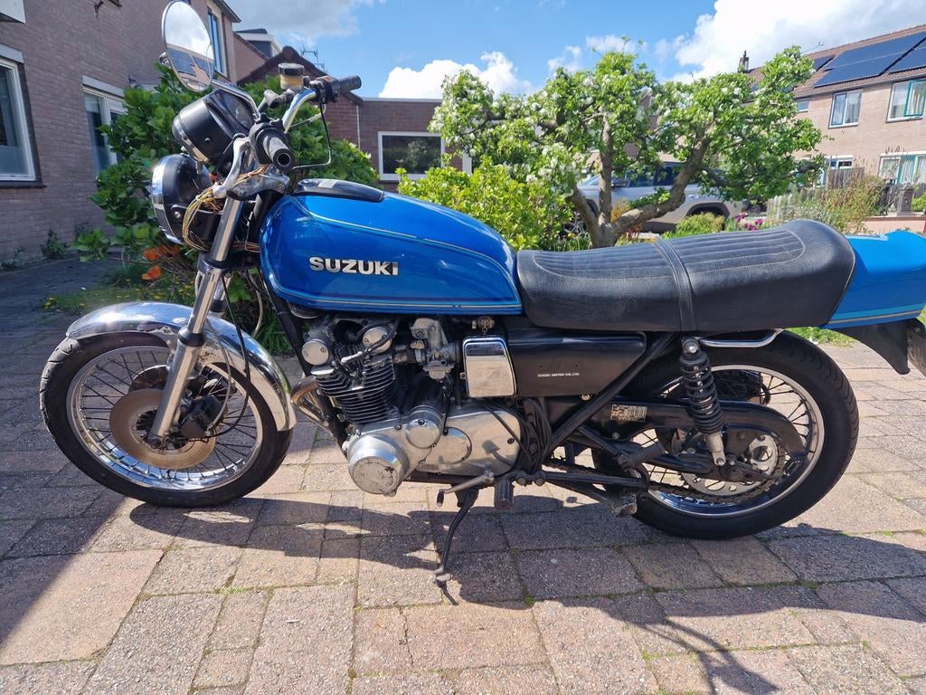 Suzuki GS750 uit 1977 - Projectmotor met extra onderdelen, Ophalen, Gebruikt