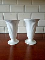 Wedgwood moonstone maansteen trompet vazen, Wit, Aardewerk of Porselein, Ophalen of Verzenden, Zo goed als nieuw