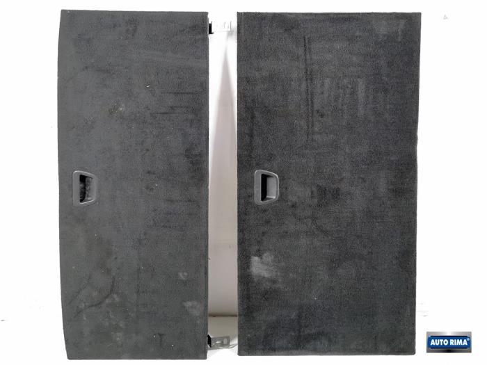 Vloerplaat bagageruimte van een Volvo V70, Gebruikt, -, -, Ophalen of Verzenden