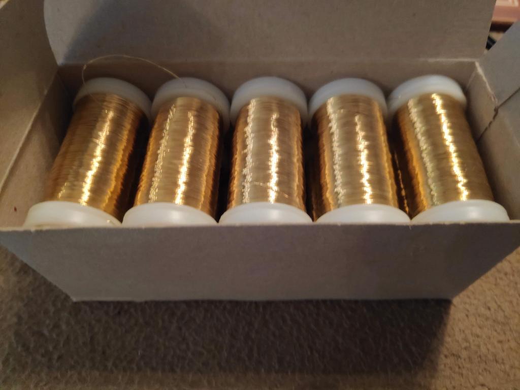 Rol Goud kleur ijzerdraad , meer kleuren beschikbaar, Hobby en Vrije tijd, Ophalen, Nieuw