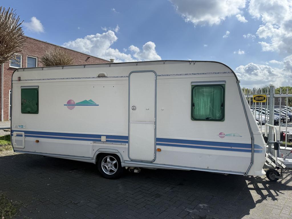 Adria 5206 Unica B 502 UP | Voortent | Rondzit | Fietsendrag, Caravans en Kamperen, Ringverwarming, Vast bed, Rondzit, Bedrijf