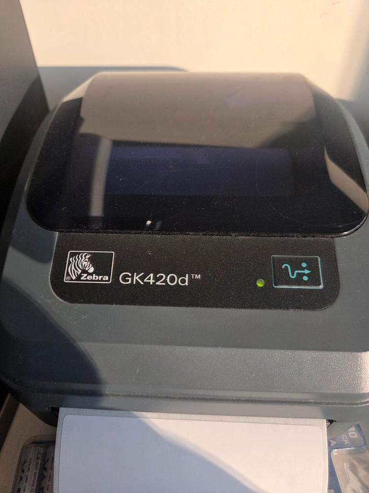 Zebra GK420d Labelprinter met 4 rollen Thermische Labels, Computers en Software, Labelprinters, Zo goed als nieuw, Etiket, Ophalen of Verzenden