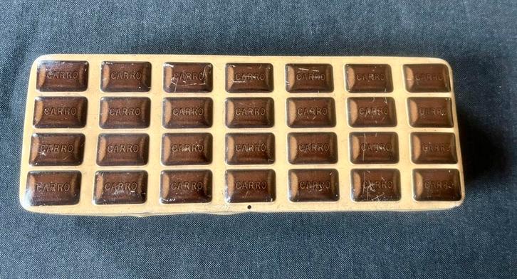 Vintage blik Chocolaad Carro’s A. Driessen –  reliëf deksel, Verzamelen, Blikken, Gebruikt, Overige, Ophalen of Verzenden