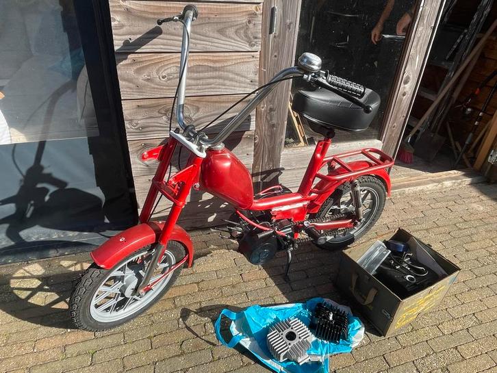 Ponetti brommer met Tomos onderdelen - Klusproject, Fietsen en Brommers, Brommers | Tomos, Gebruikt, Overige modellen, Ophalen of Verzenden