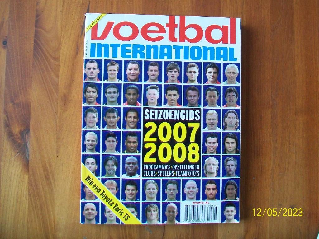 Seizoengidsen ( Voetbal International), Verzenden, Zo goed als nieuw, Overige binnenlandse clubs, Boek of Tijdschrift