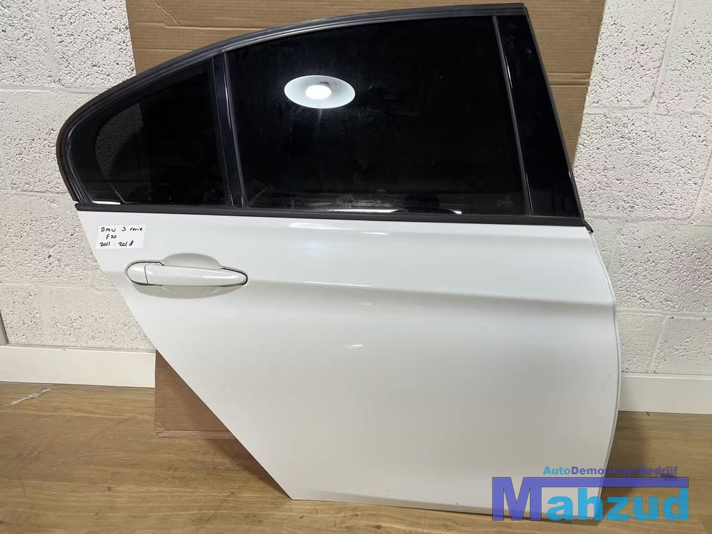 BMW 3 SERIE F30 Wit rechts achter deur portier 2011-2018, Auto-onderdelen, Petuelring 130
80788  Munich, DE, Gebruikt, Deur, Info@bmw.de
