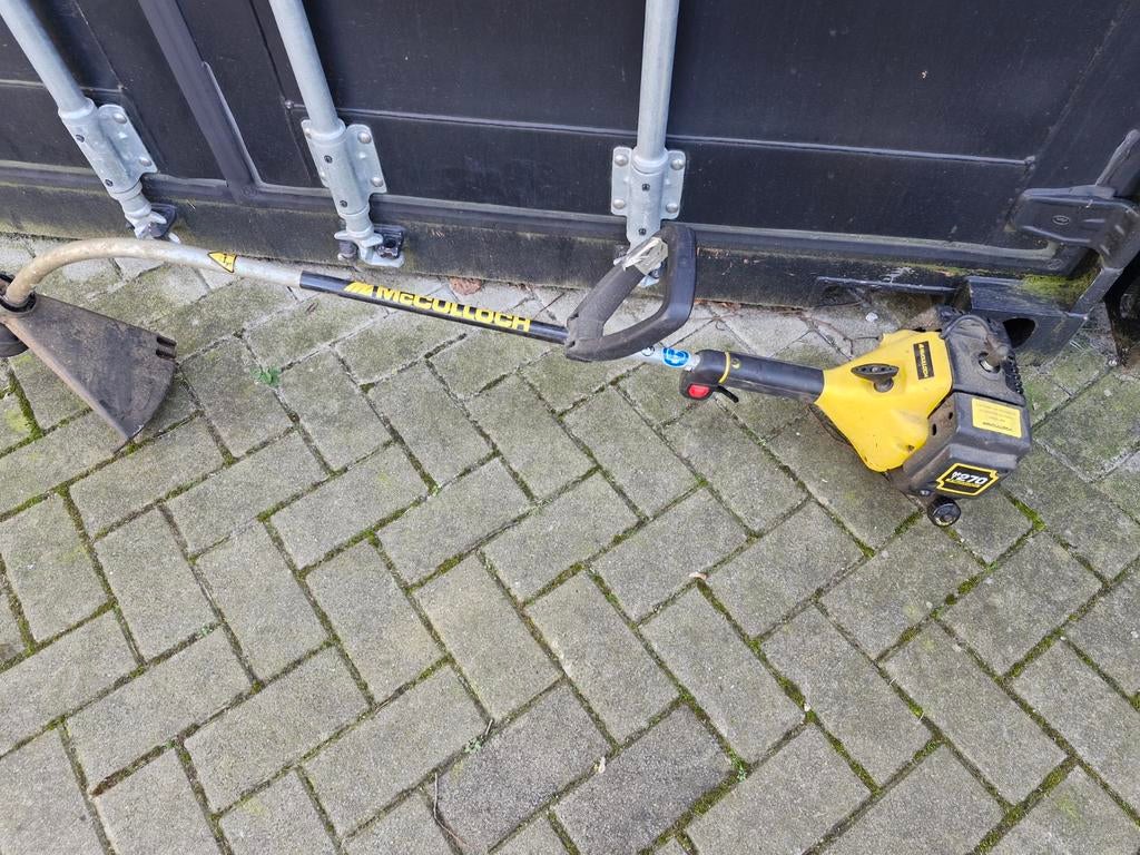 Bosmaaier mcculloch kantmaaier mt270, Ophalen, Gebruikt, Benzine