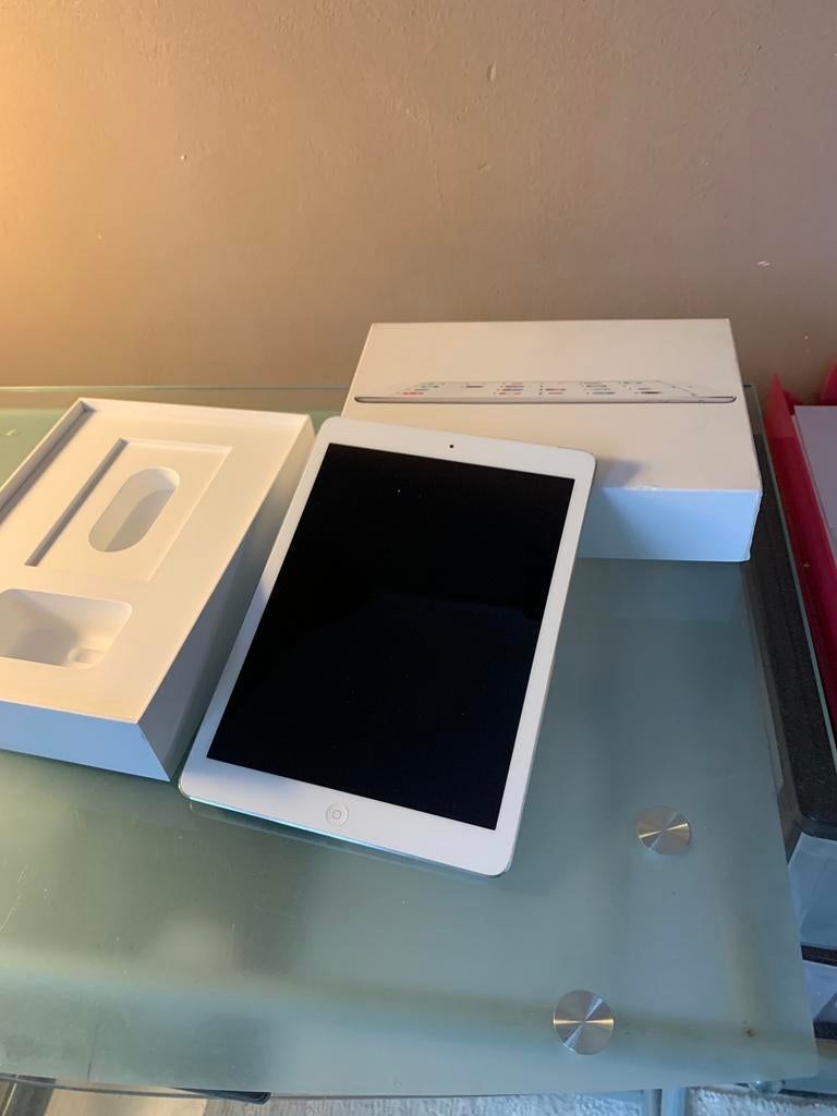 iPad Air (grijs), Computers en Software, Apple iPads, Apple iPad Air, Niet werkend, Grijs, 16 GB