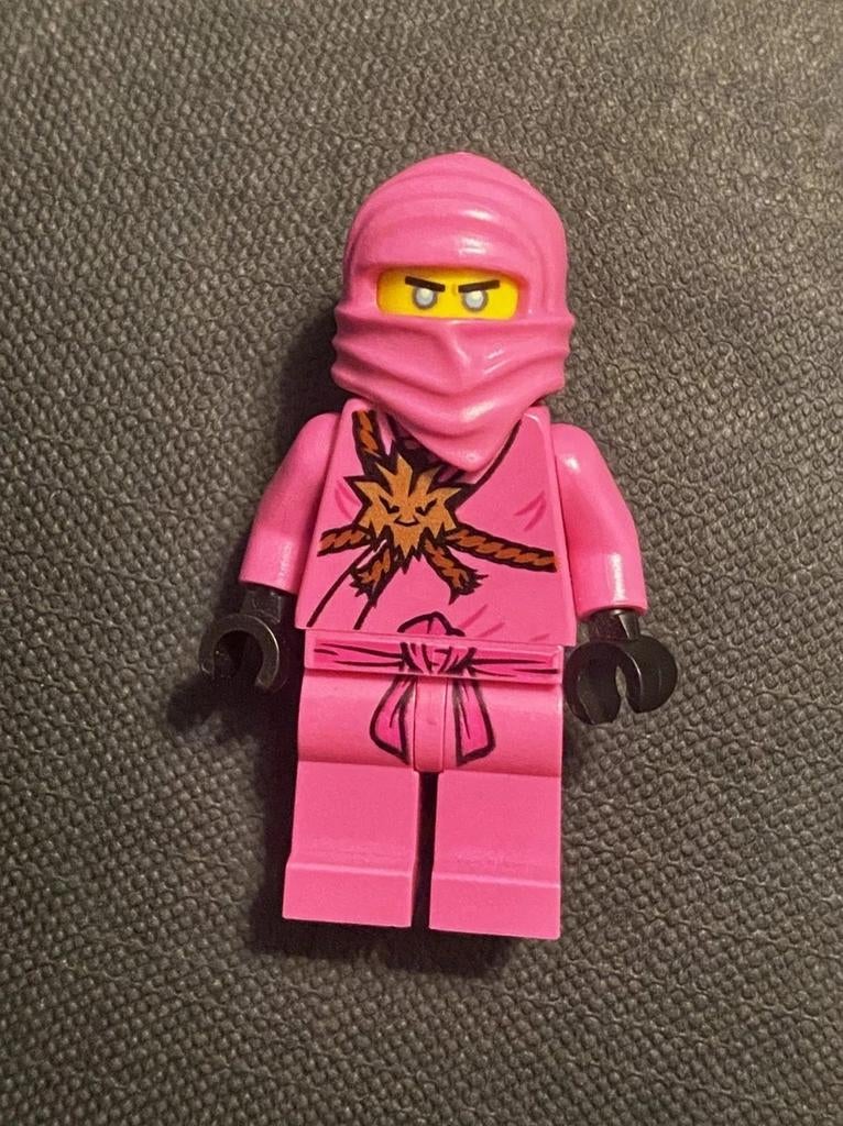 LEGO Ninjago Pink Zane Minifiguur - njo0561, Kinderen en Baby's, Speelgoed | Duplo en Lego, Ophalen of Verzenden, Zo goed als nieuw