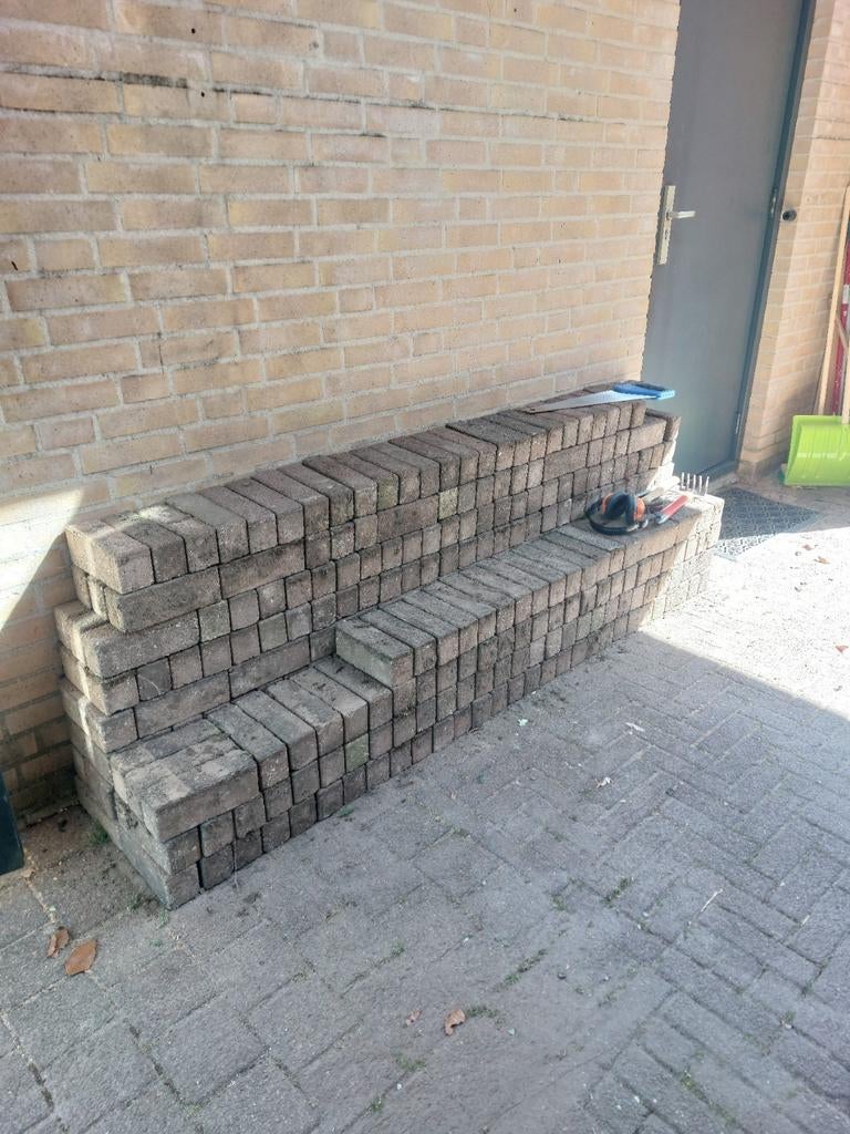 Stenen zo'n 10m2, Ophalen