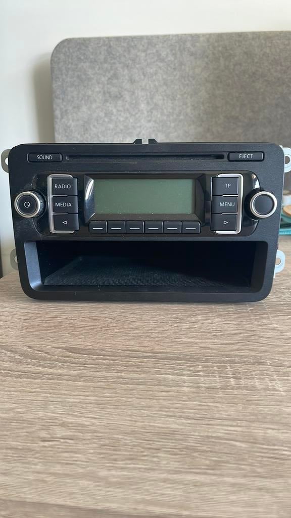 VW RCD210 MP3 Autoradio - Panasonic - Zo goed als nieuw, Auto diversen, Ophalen of Verzenden, Zo goed als nieuw
