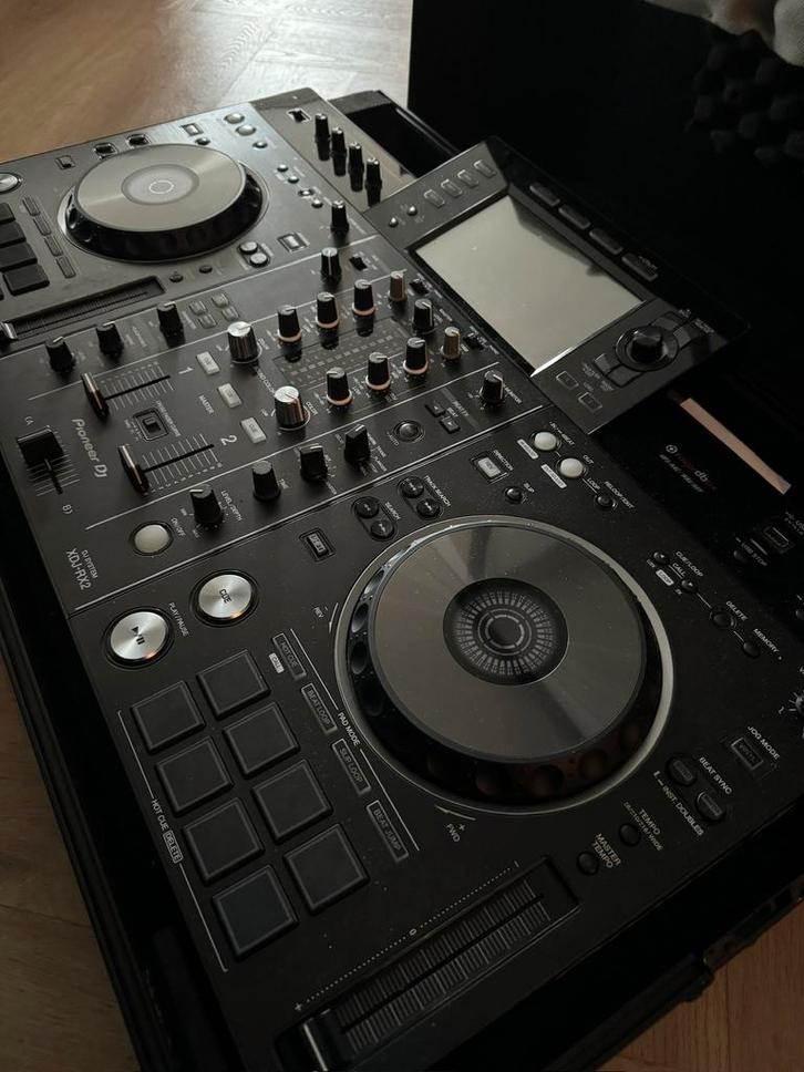 Pioneer XDJ RX2 met flight case en kabels in super staat!, Muziek en Instrumenten, Dj-sets en Draaitafels, Zo goed als nieuw, Pioneer