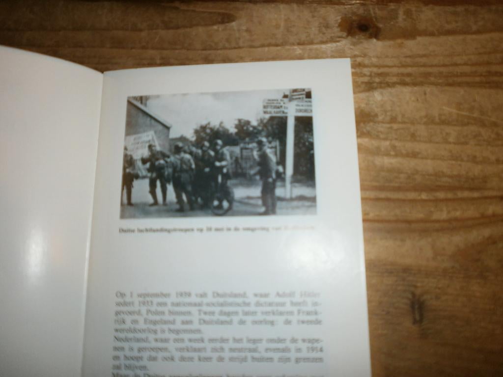 spijkernisse in oorlogstijd oude fotos uit wo 2, Ophalen of Verzenden, Tweede Wereldoorlog, Gelezen, Overige onderwerpen