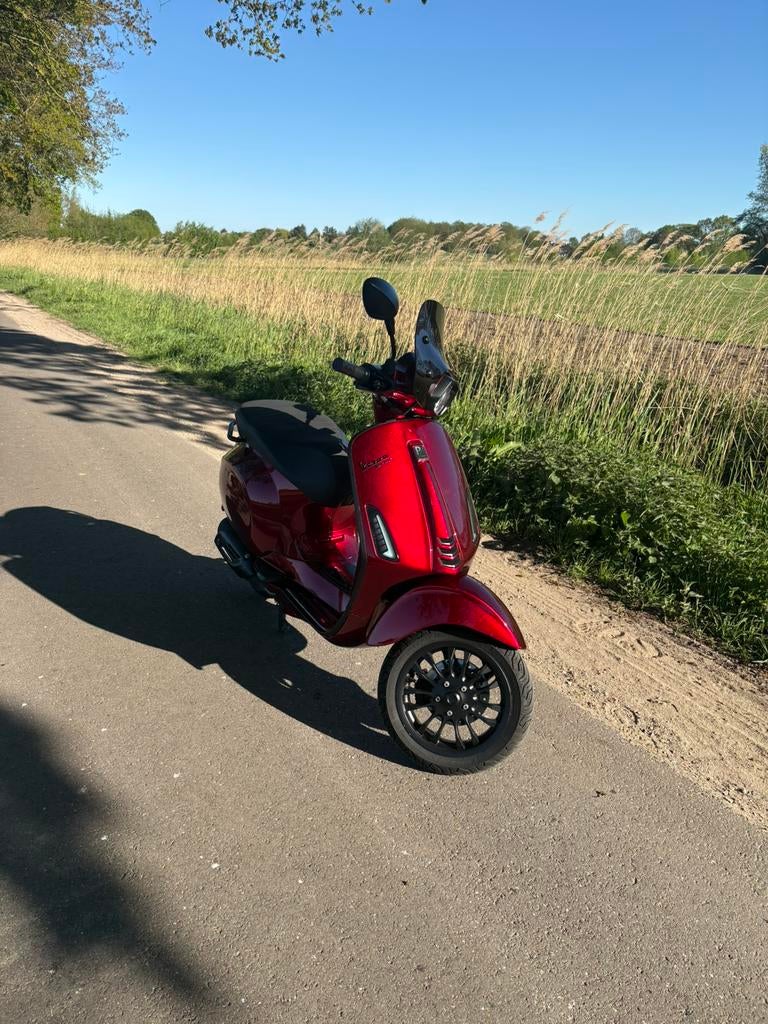 Vespa sprint 80cc 4T 4V Candy red, Ophalen, Gebruikt, Overige modellen, Maximaal 45 km/u