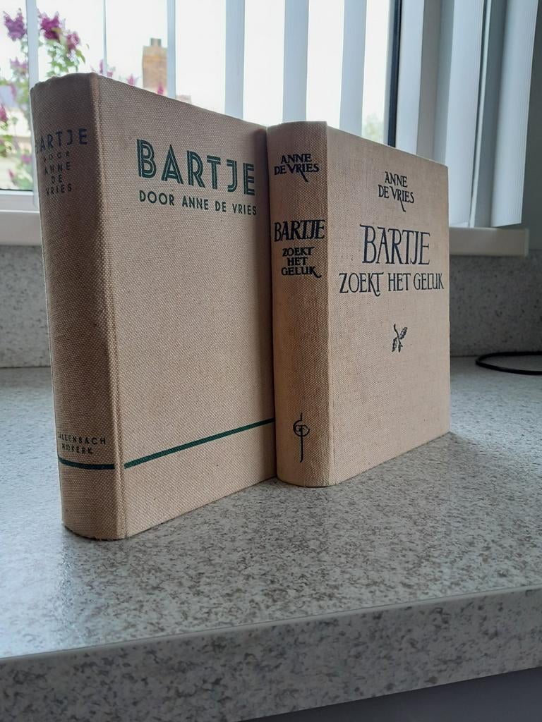 Oude uitgave van Bartje., Gelezen, Ophalen of Verzenden, Anne de Vries., Drenthe