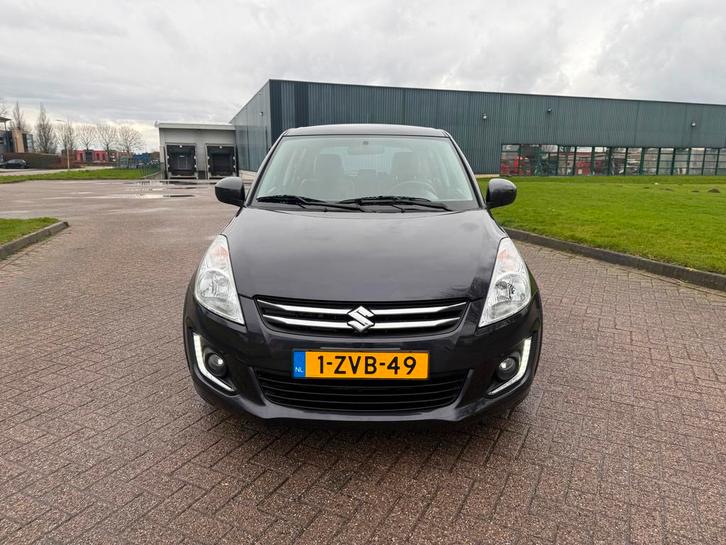 Suzuki Swift 1.2 Style EASSS Leder alcantara LED, Auto's, Suzuki, Bedrijf, Te koop, Swift, ABS, Airbags, Airconditioning, Boordcomputer