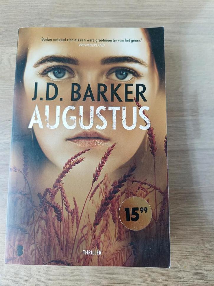 J.D. Barker - Augustus, Boeken, Thrillers, Zo goed als nieuw, Ophalen of Verzenden