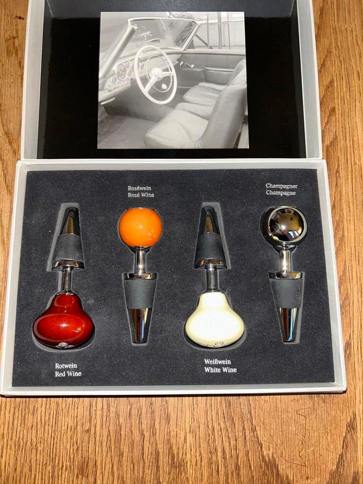 Mercedes-Benz Classic Wijnflesstoppers Set (4 stuks), Huis en Inrichting, Keuken | Keukenbenodigdheden, Nieuw, Ophalen