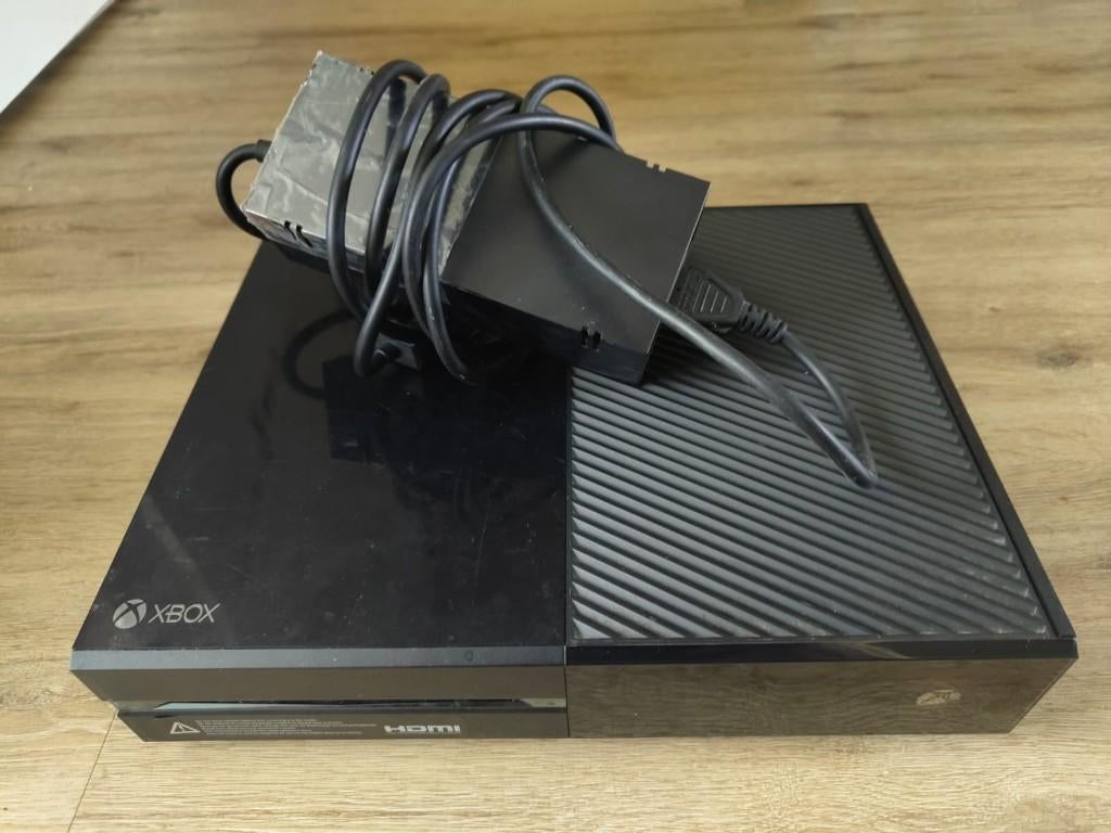 Xbox One + Controllers + Spellen, Spelcomputers en Games, Spelcomputers | Xbox One, Xbox One, Met 2 controllers, Ophalen of Verzenden