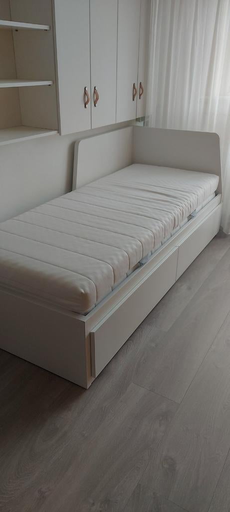 Ikea Flekke bedbank uitschuifbaar met matrassen, Ophalen, Eenpersoons, Wit, Zo goed als nieuw