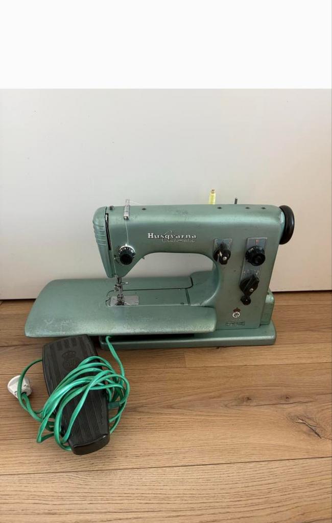 Husqvarna Automatic naaimachine type 21 E, Hobby en Vrije tijd, Naaimachines en Toebehoren, Ophalen of Verzenden, Gebruikt, Naaimachine
