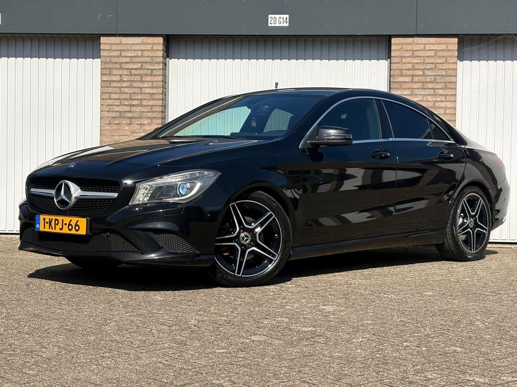 Mercedes-Benz CLA 200 1.6  Cruise Carplay AMG Leder PDC, Voorwielaandrijving, CLA, USB, 4 cilinders