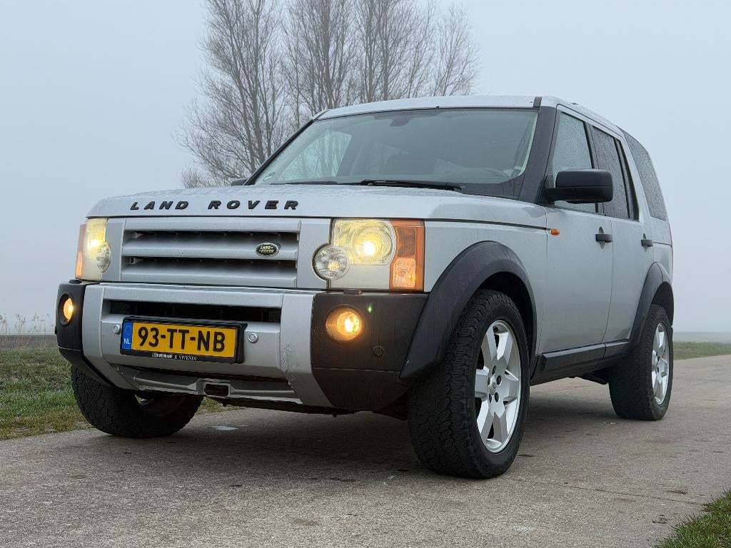 Land Rover Discovery 3 4.4 V8 AUT HSE 2004 7-persoons, Auto's, Automaat, 2436 kg, 7 stoelen, 4394 cc