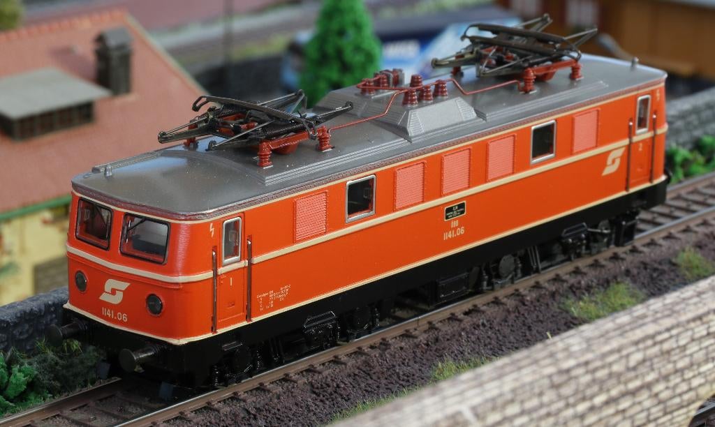 Marklin 3154 Digitaal "ÖBB 1141 ORANJE", Hobby en Vrije tijd, Modeltreinen | H0, Ophalen, Wisselstroom, Locomotief, Zo goed als nieuw