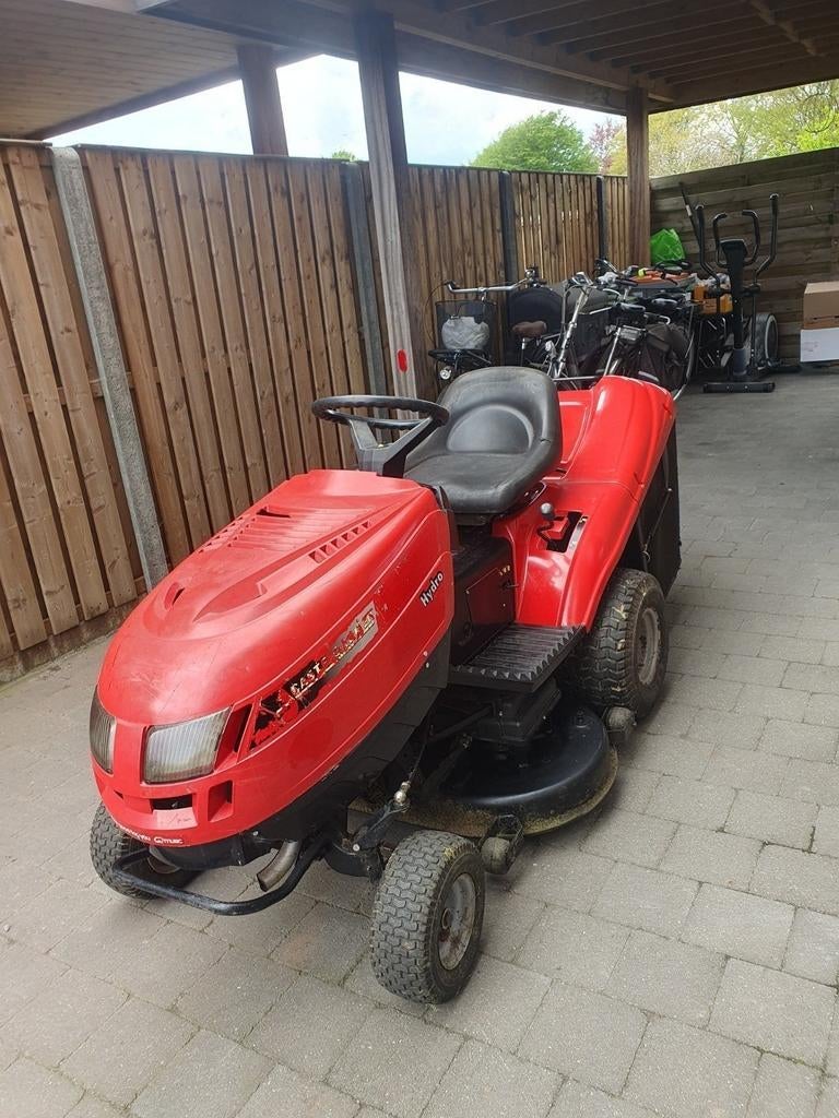 Zitmaaier Castelgarden 12,5HP hydrostaat, Ophalen, Opvangbak, Zo goed als nieuw, Castelgarden/Stiga