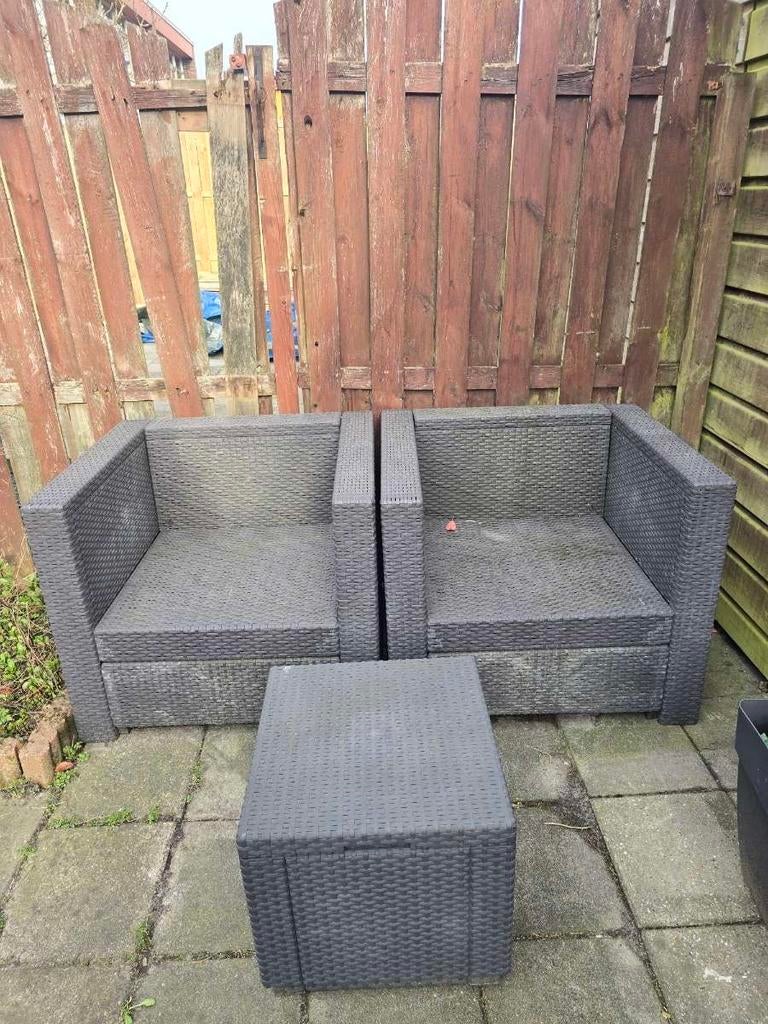 Loungeset met twee stoelen en een bijzettafel, Tuin en Terras, Tuinsets en Loungesets, 2 zitplaatsen, Gebruikt, Ophalen of Verzenden