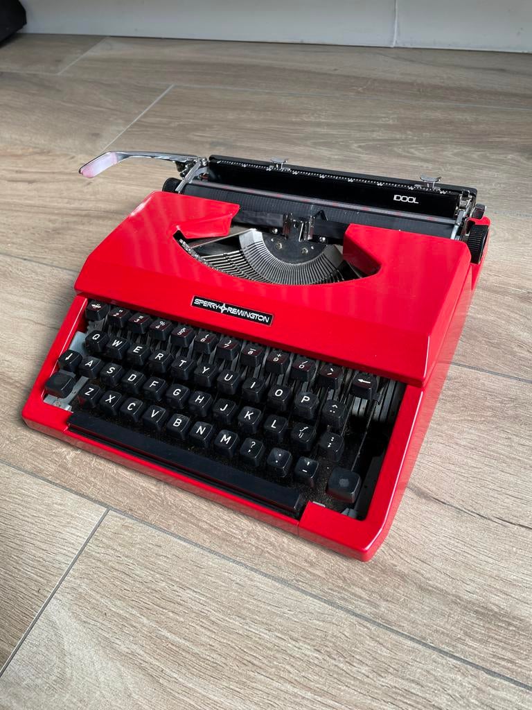 Typmachine Sperry Remington rood, Diversen, Typemachines, Ophalen of Verzenden, Gebruikt