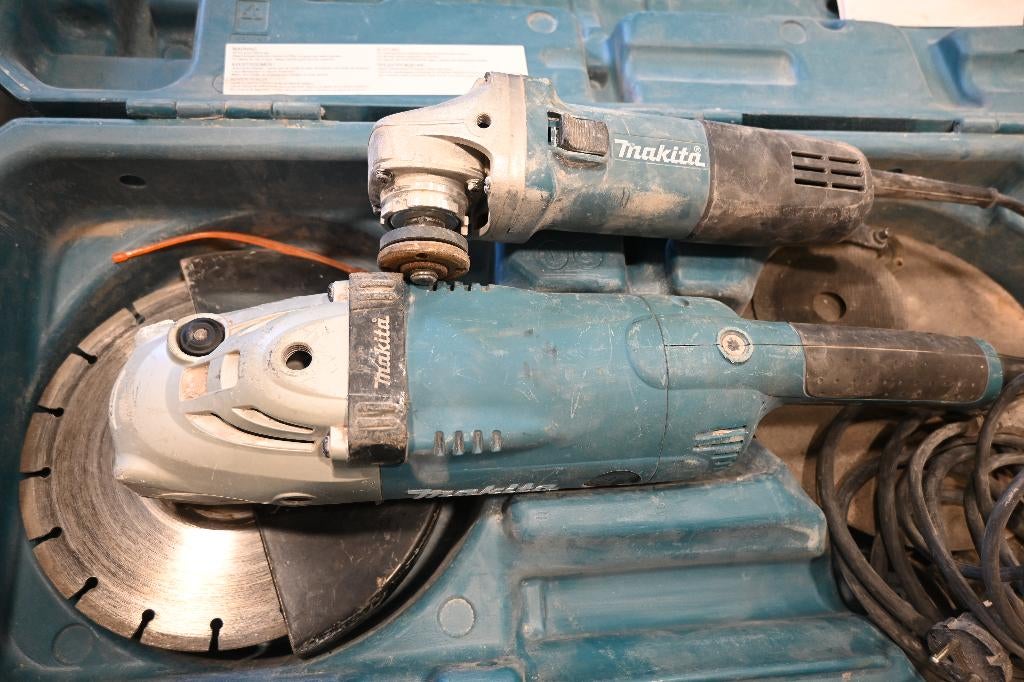 2x Makita Slijptol GA9020r 2200W / 9558HNR 840W, Gebruikt, Ophalen of Verzenden, Makita Europe N.V. Jan van Gentstraat 11 Anzegem Belgium
