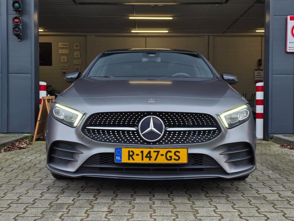 Mercedes-Benz A-klasse 220 Premium Plus | MAT GRIJS / PANO /, Auto's, Mercedes-Benz, Gebruikt, Met garantie (alle), Bedrijf, 1600 kg
