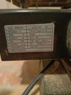 Bosch handschuurmachine 100 a, Ophalen of Verzenden, Minder dan 600 watt, Bandschuurmachine