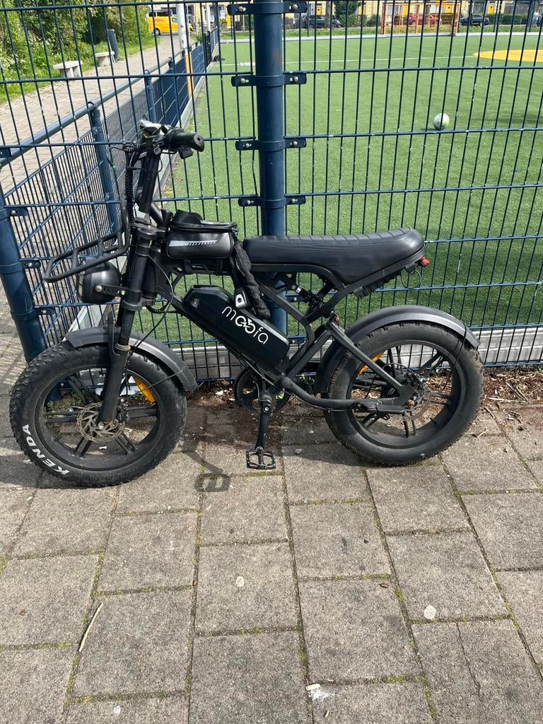 Fatbike v20, Fietsen en Brommers, Minibikes, Midibikes en Pitbikes, Ophalen of Verzenden, Zo goed als nieuw, Overige typen