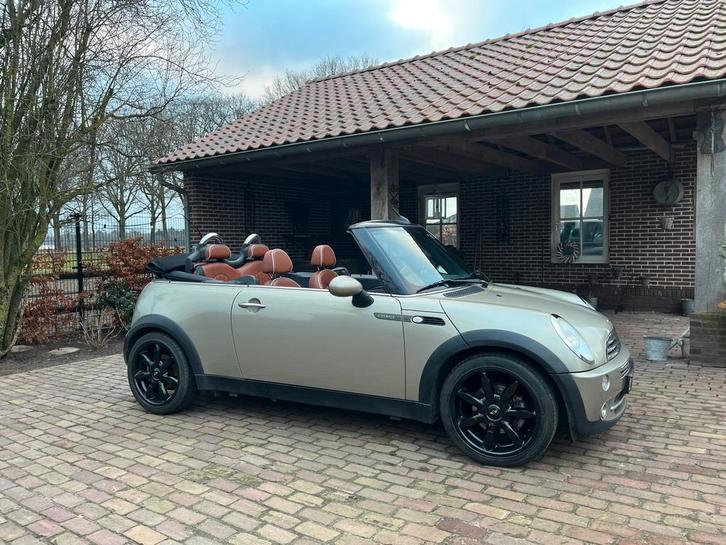 Mini 1.6 ONE Sidewalk Cabrio 2007, Auto's, Mini, Particulier, One, ABS, Airbags, Airconditioning, Alarm, Boordcomputer, Centrale vergrendeling