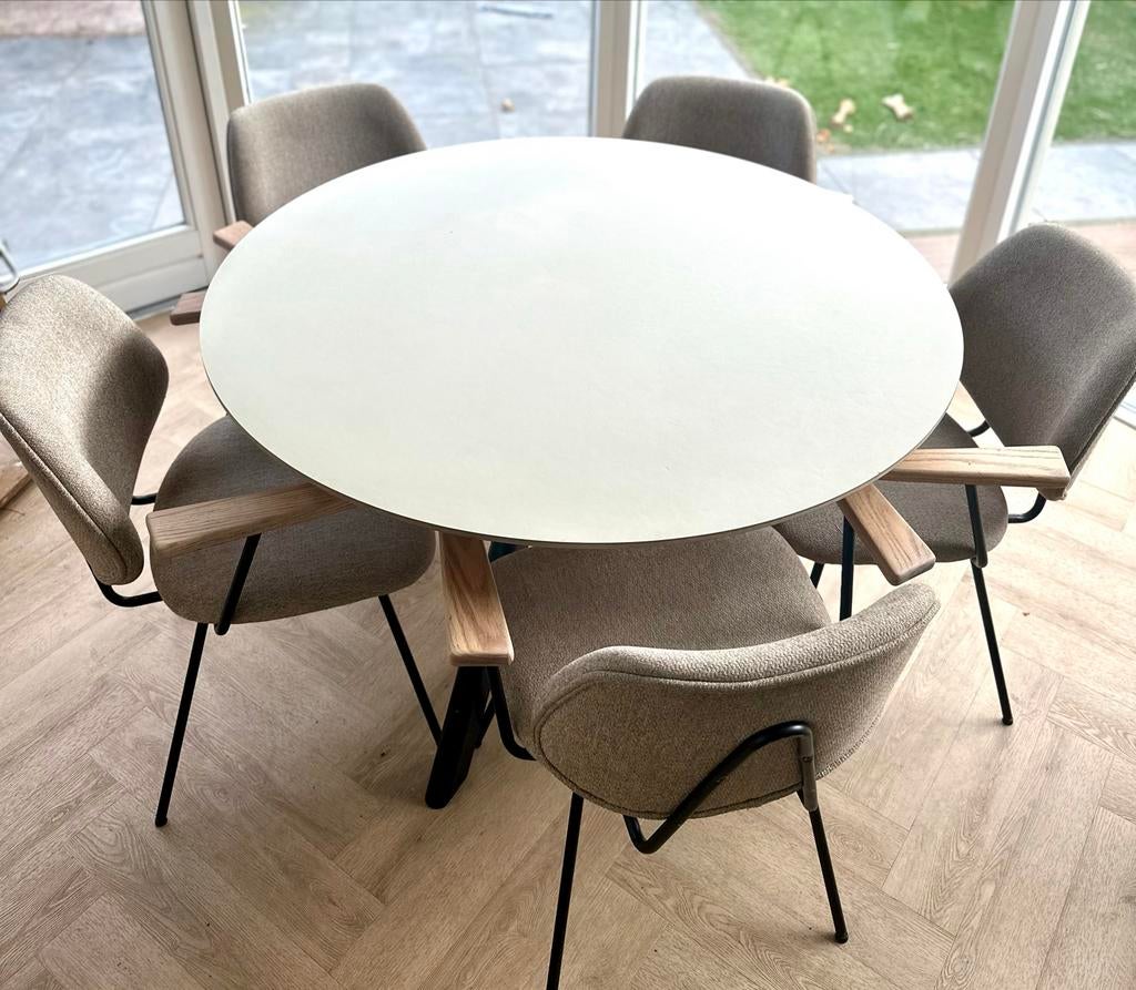 HAY Copenhague CPH ronde tafel 120cm beige/crème, zwarte p, Huis en Inrichting, Tafels | Eettafels, Ophalen, Overige materialen
