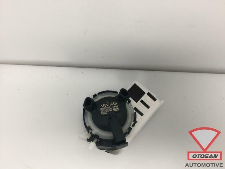 vw t roc 2018 crashsensor deur 3q0959354a, Auto-onderdelen, Gebruikt, Volkswagen, Volkswagen AG, Berliner Ring 2
38440  Wolfsburg, DE