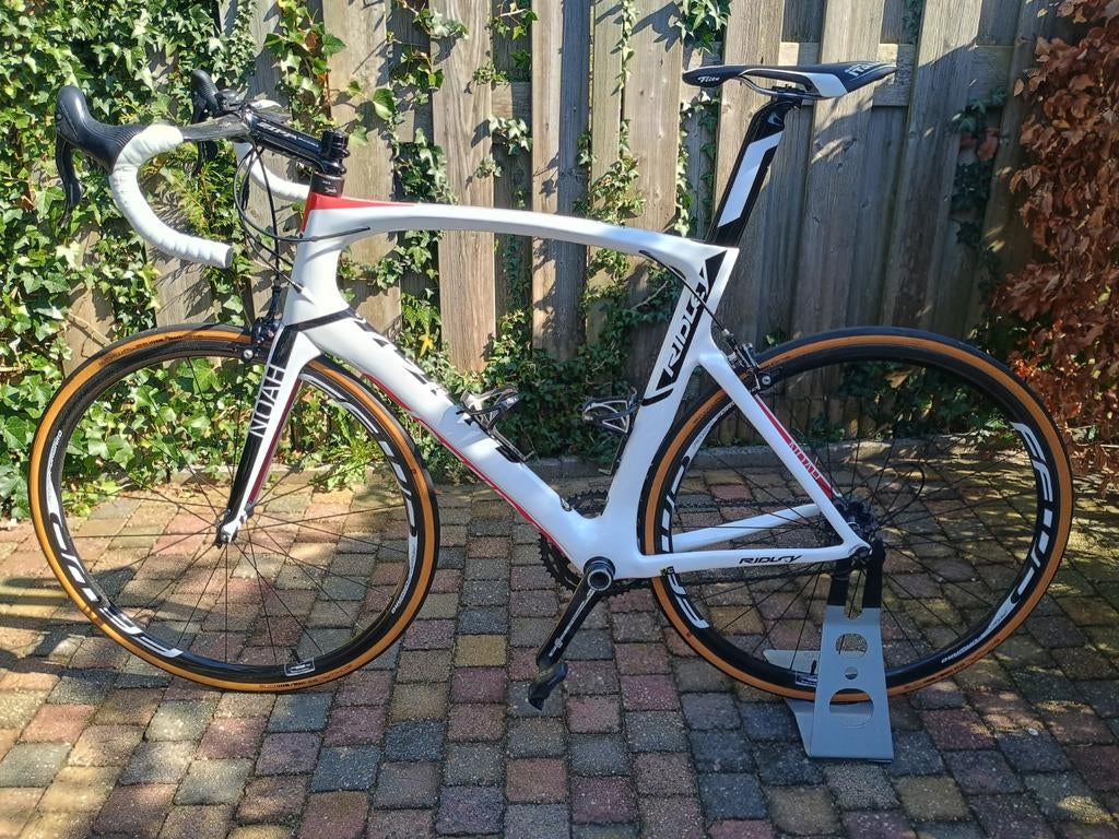 Ridley Noah - Campagnolo Chorus - 2 FFWD carbon wielsets, Gebruikt, Carbon, Heren, Meer dan 20 versnellingen